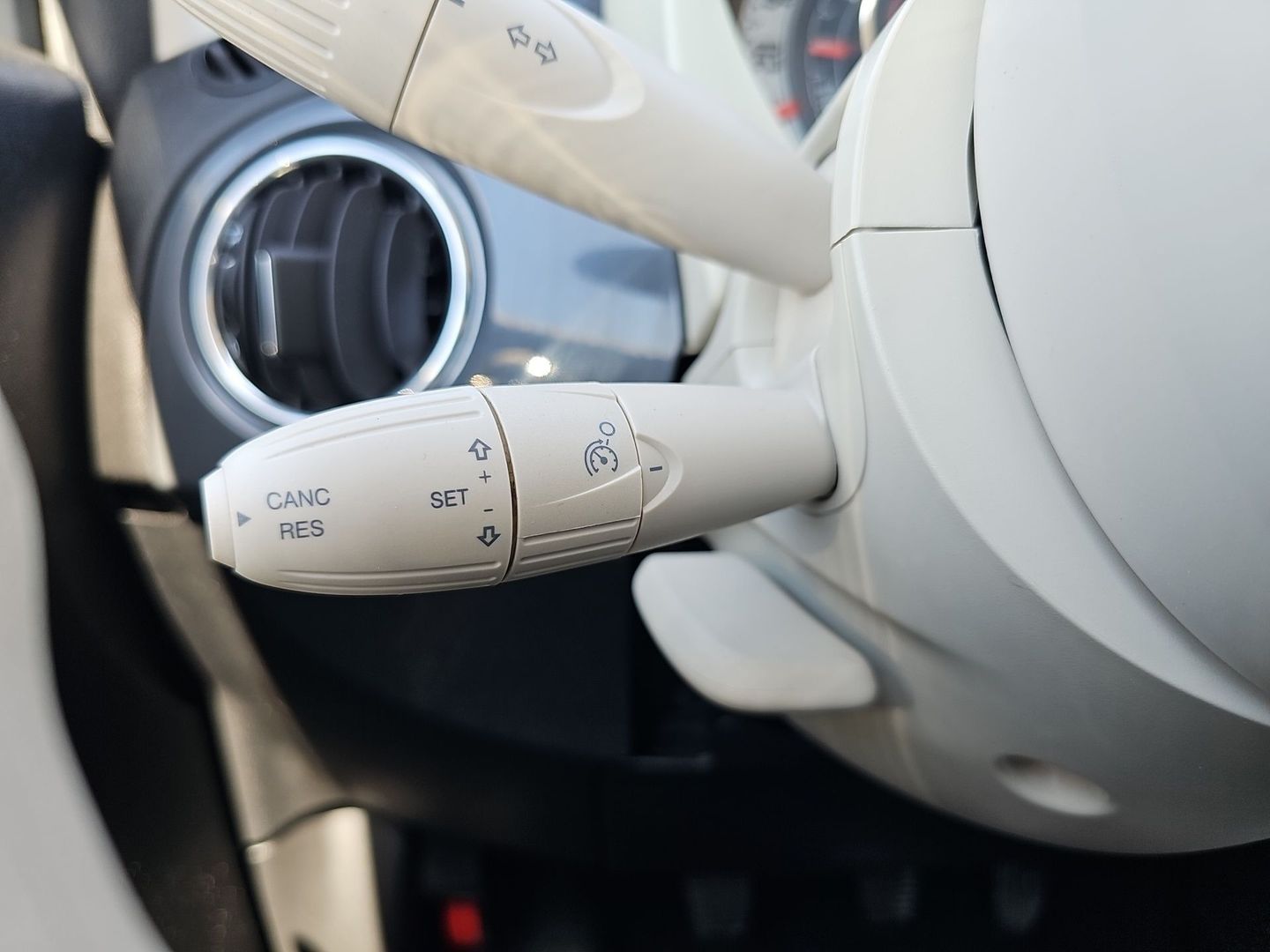 Fiat 500 1.0 Hybrid Cult 51 kW (70 CV)
