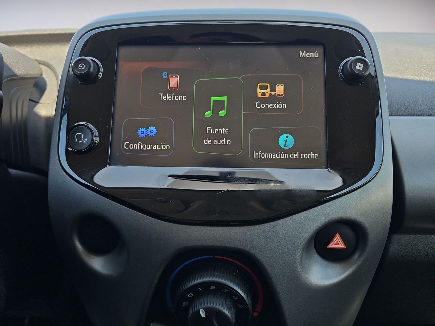 Toyota Aygo 1.0 70 x-play 53 kW (72 CV)