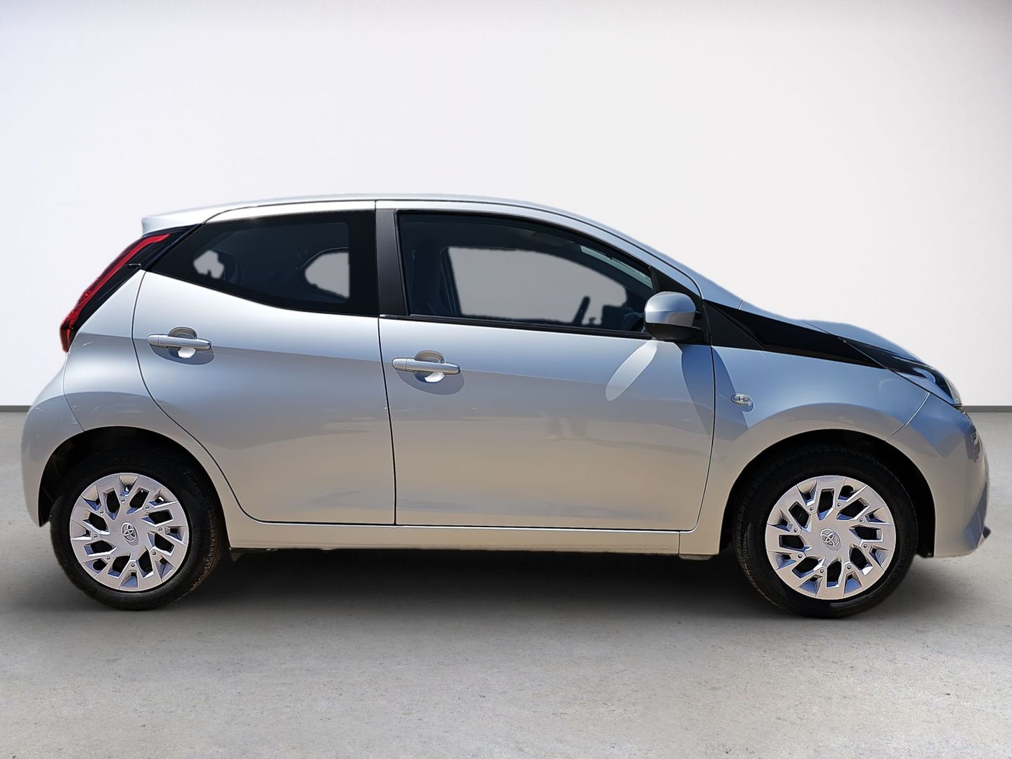 Toyota Aygo 1.0 70 x-play 53 kW (72 CV)