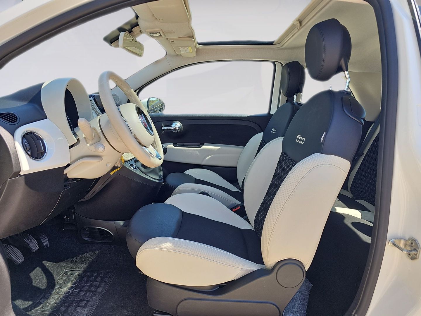 Fiat 500 1.0 Hybrid Dolcevita 51 kW (70 CV)