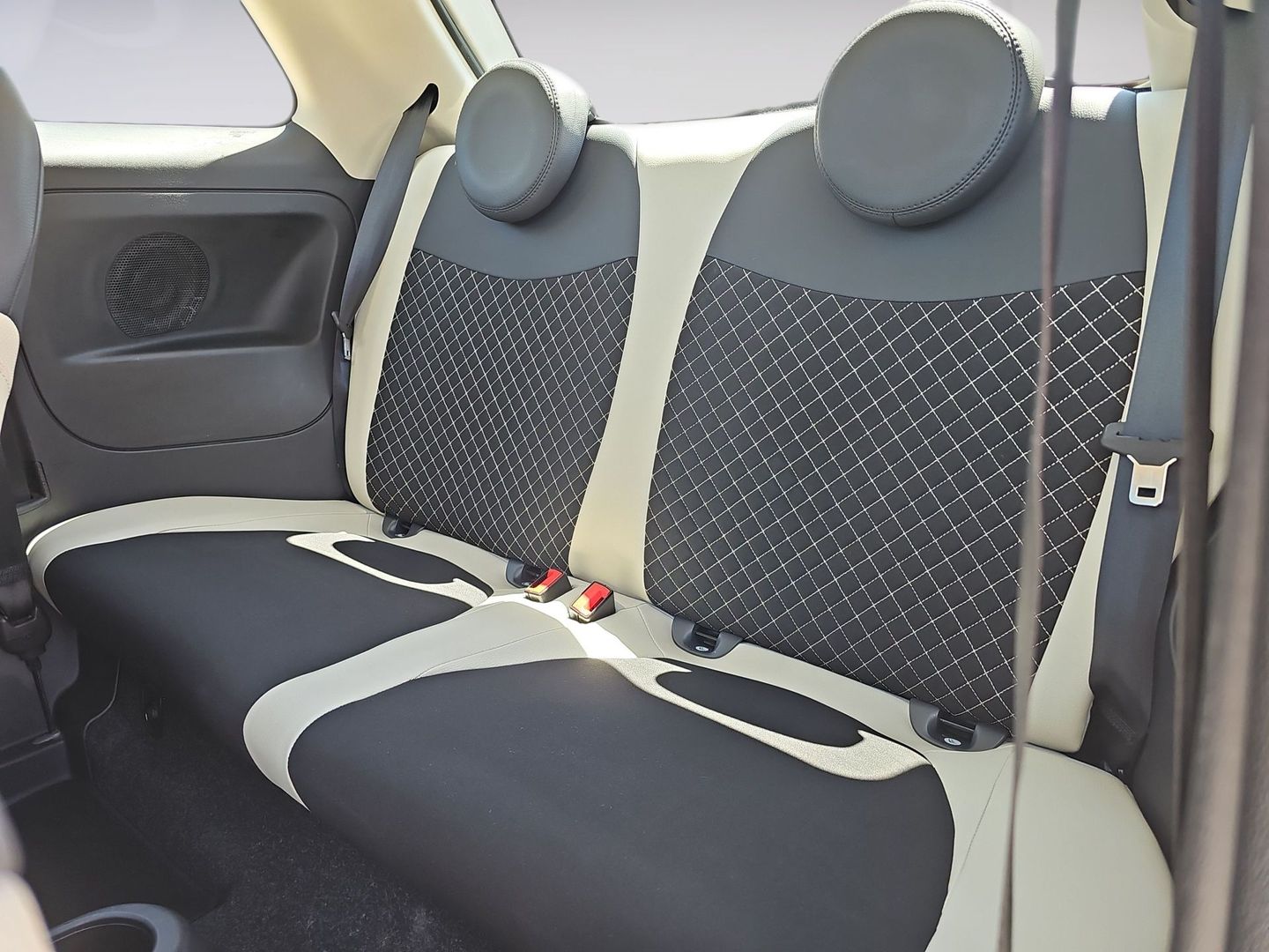 Fiat 500 1.0 Hybrid Dolcevita 51 kW (70 CV)