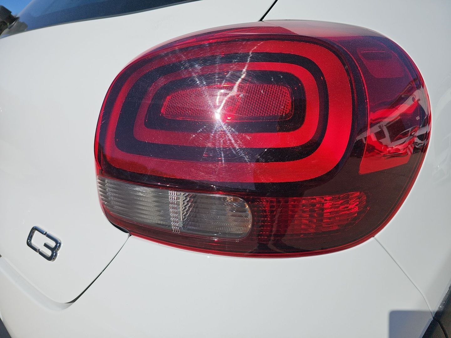 Citroen C3 BlueHDi 100 S&S Live Pack 75 KW (100 CV)