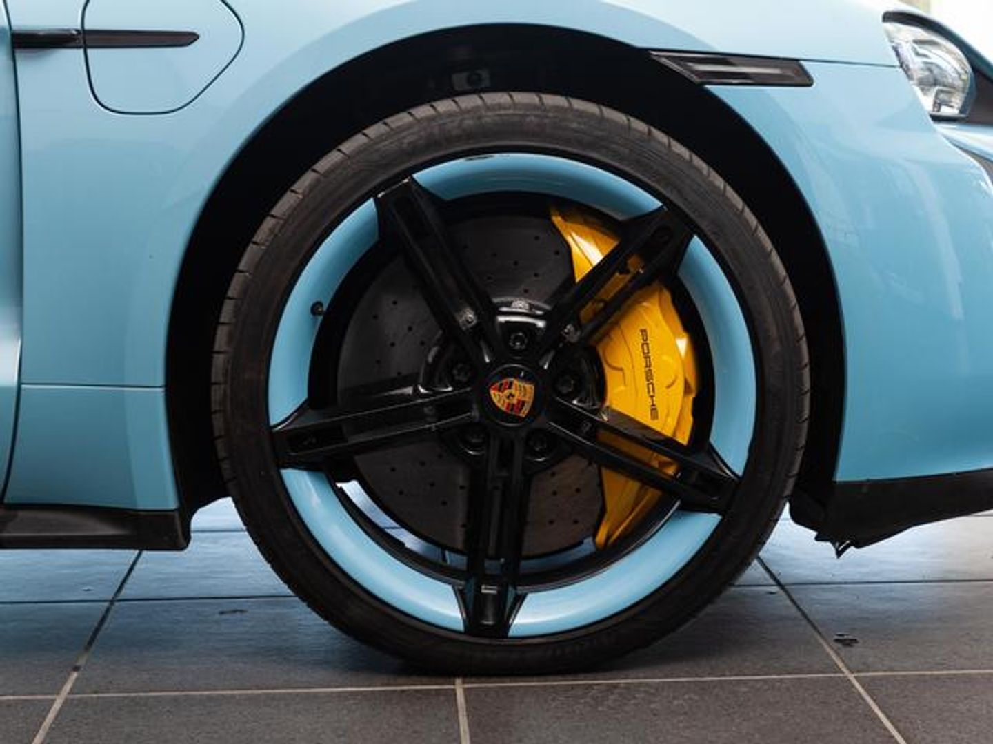 Porsche Taycan GTS 440 kW (598 CV)