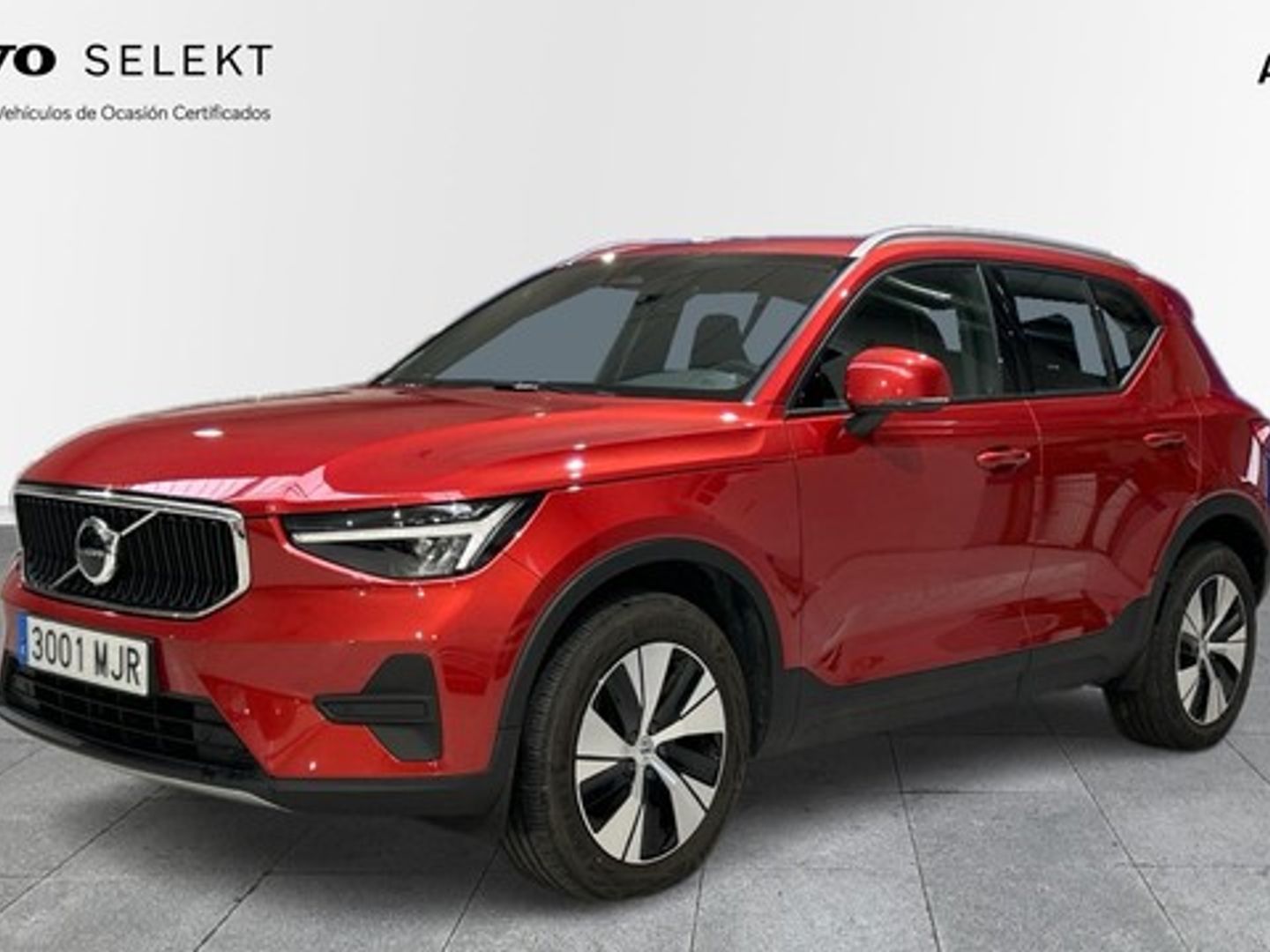 Volvo XC40 B3 G Core Rojo All Terrain / Pick-up