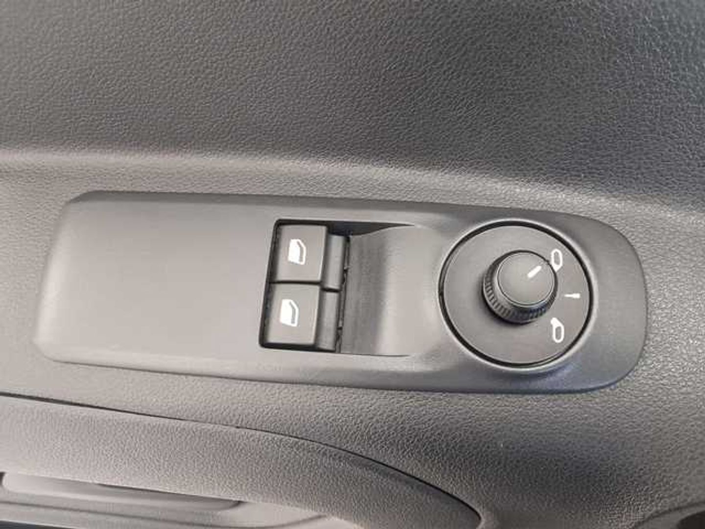 Peugeot Rifter BlueHDi 100 Allure Business Standard 73 kW (100 CV)