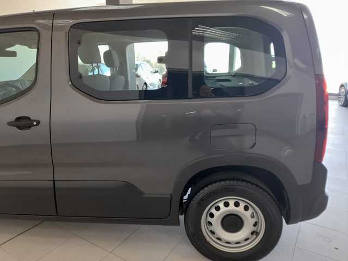 Peugeot Rifter BlueHDi 100 Allure Business Standard 73 kW (100 CV)