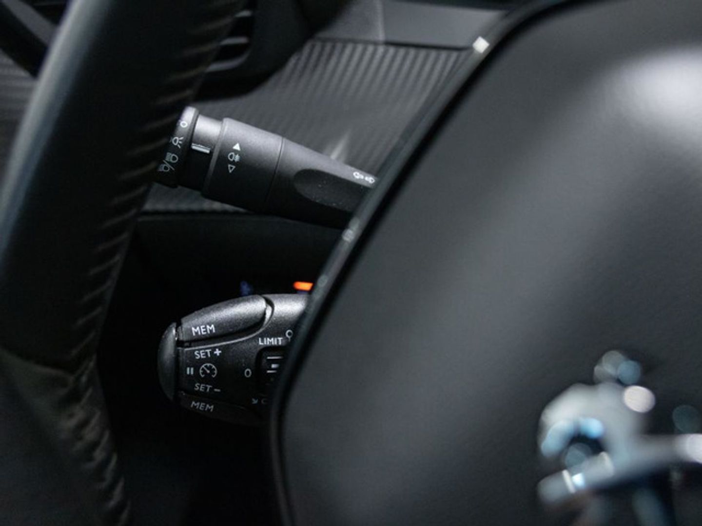 Peugeot 208 PureTech 100 Active
