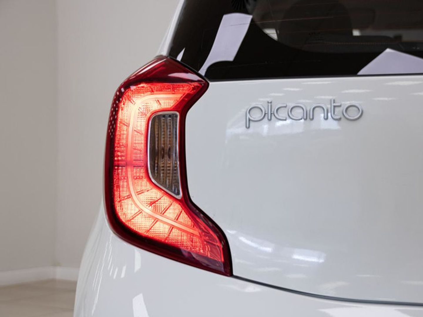 Kia Picanto 1.0 DPi Concept