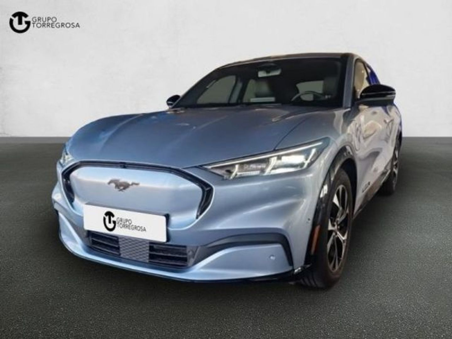 Ford Mustang Mach-E AWD Batería 98.8Kwh 258 kW (351 CV) Gris Plata SUV