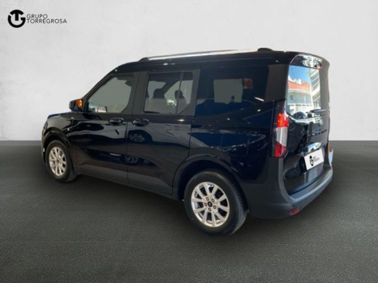 Ford Tourneo Courier 1.0 Ecoboost Titanium