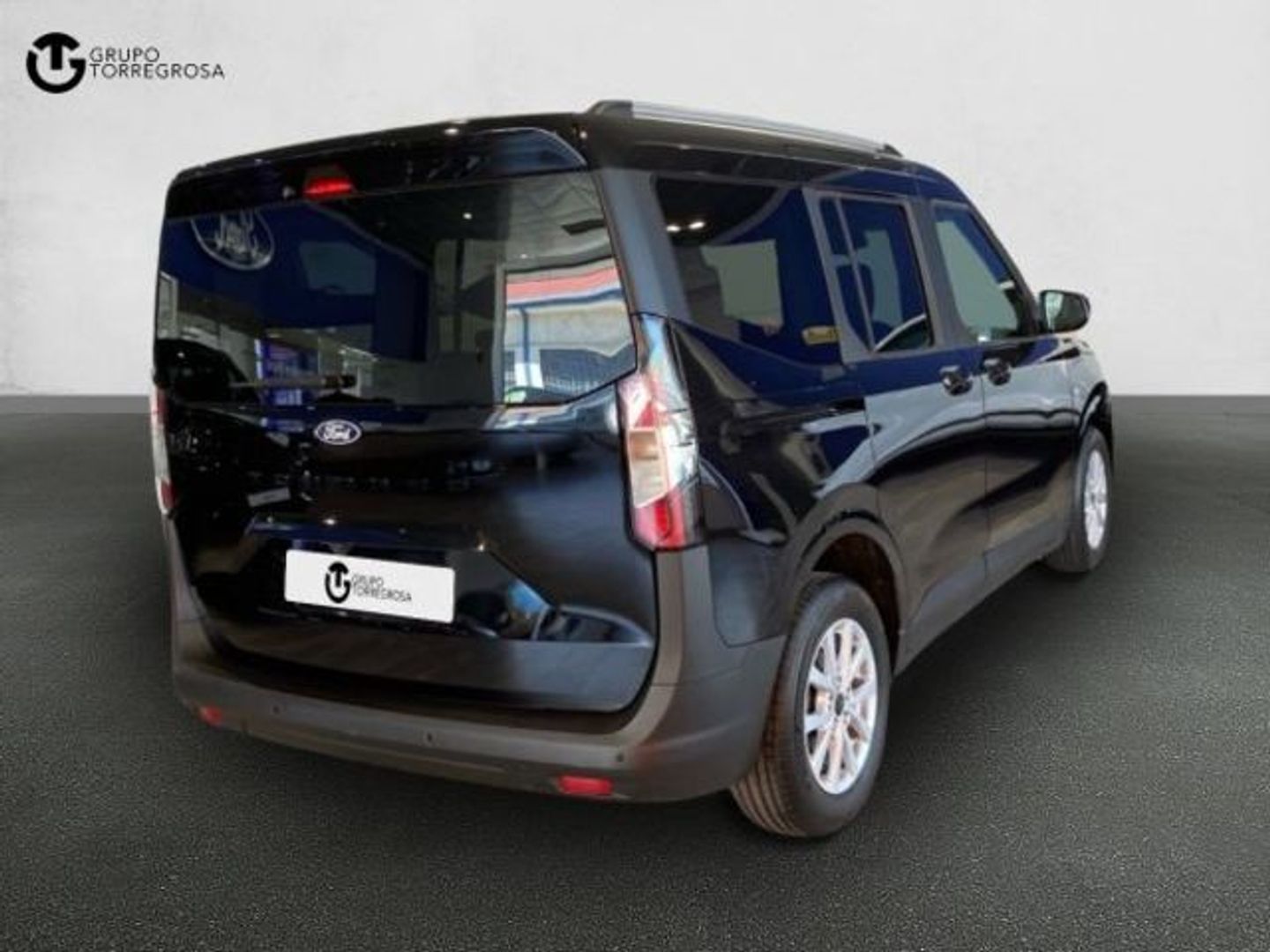 Ford Tourneo Courier 1.0 Ecoboost Titanium