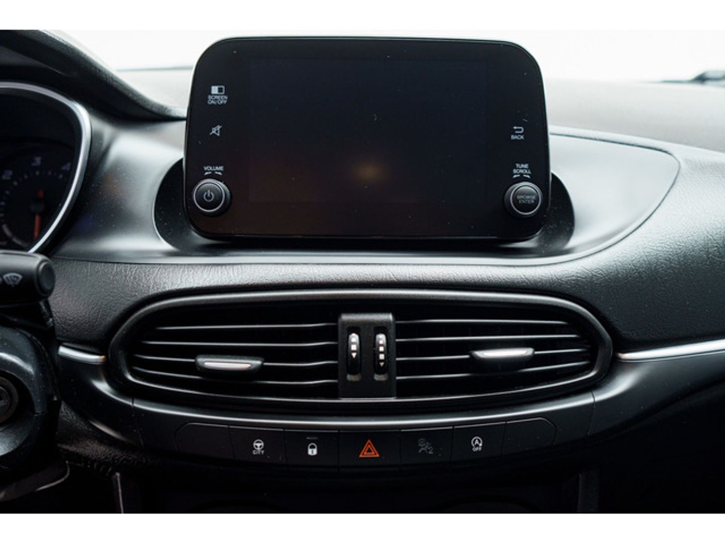 Fiat Tipo 1.3 Multijet Mirror 70 kW (95 CV)