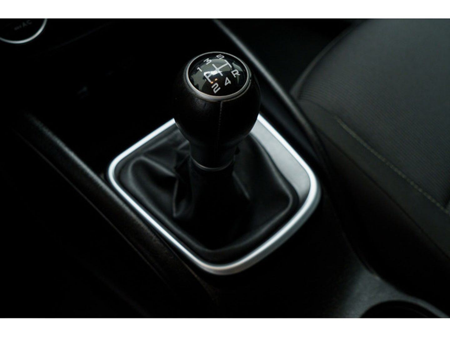 Fiat Tipo 1.3 Multijet Mirror 70 kW (95 CV)