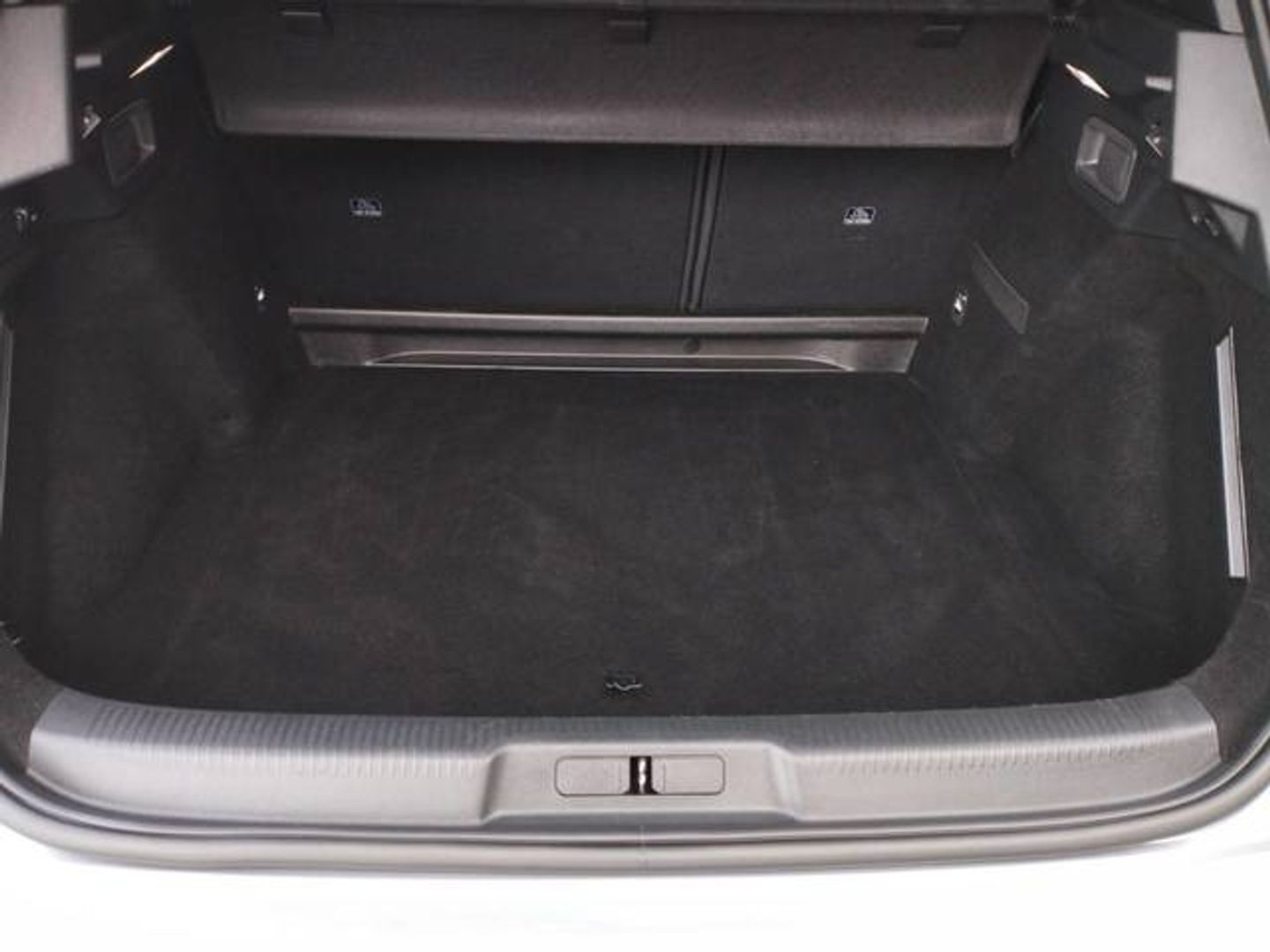 DS DS7 Crossback BlueHDi 130 Be Chic Auto 96 kW (130 CV)