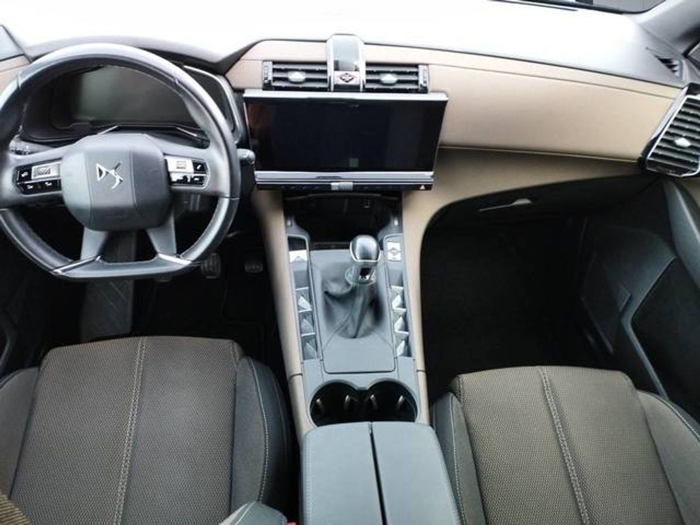 DS DS7 Crossback BlueHDi 130 Be Chic Auto 96 kW (130 CV)