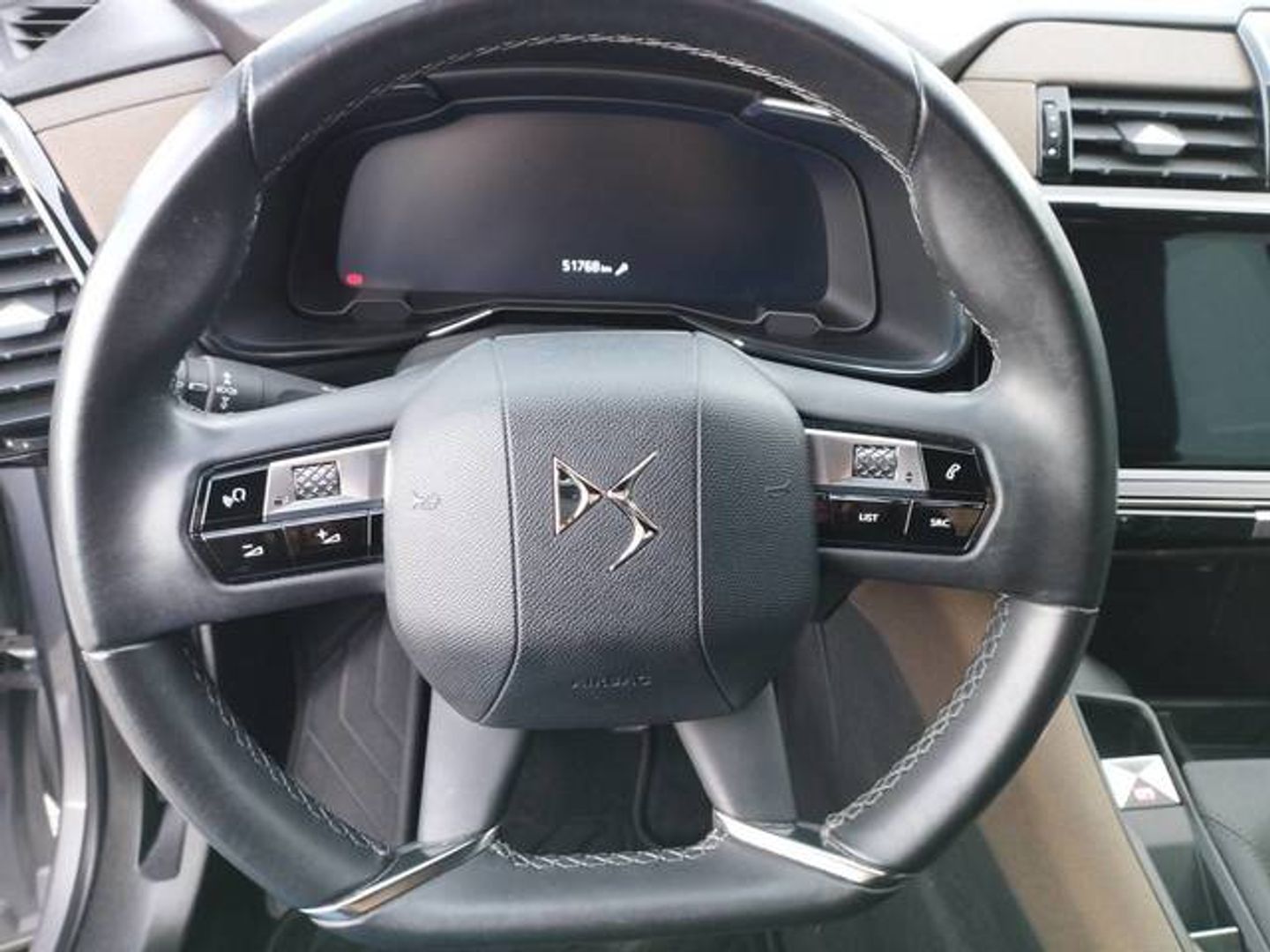 DS DS7 Crossback BlueHDi 130 Be Chic Auto 96 kW (130 CV)