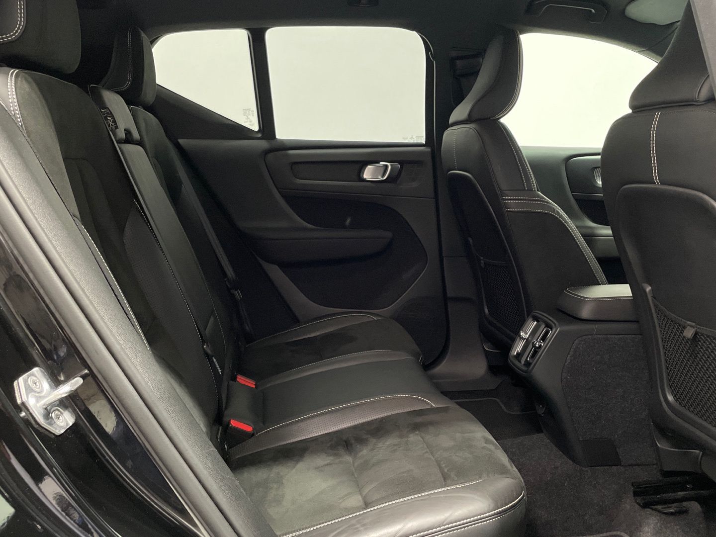 Volvo XC40 T3 R-Design Auto 120 kW (163 CV)