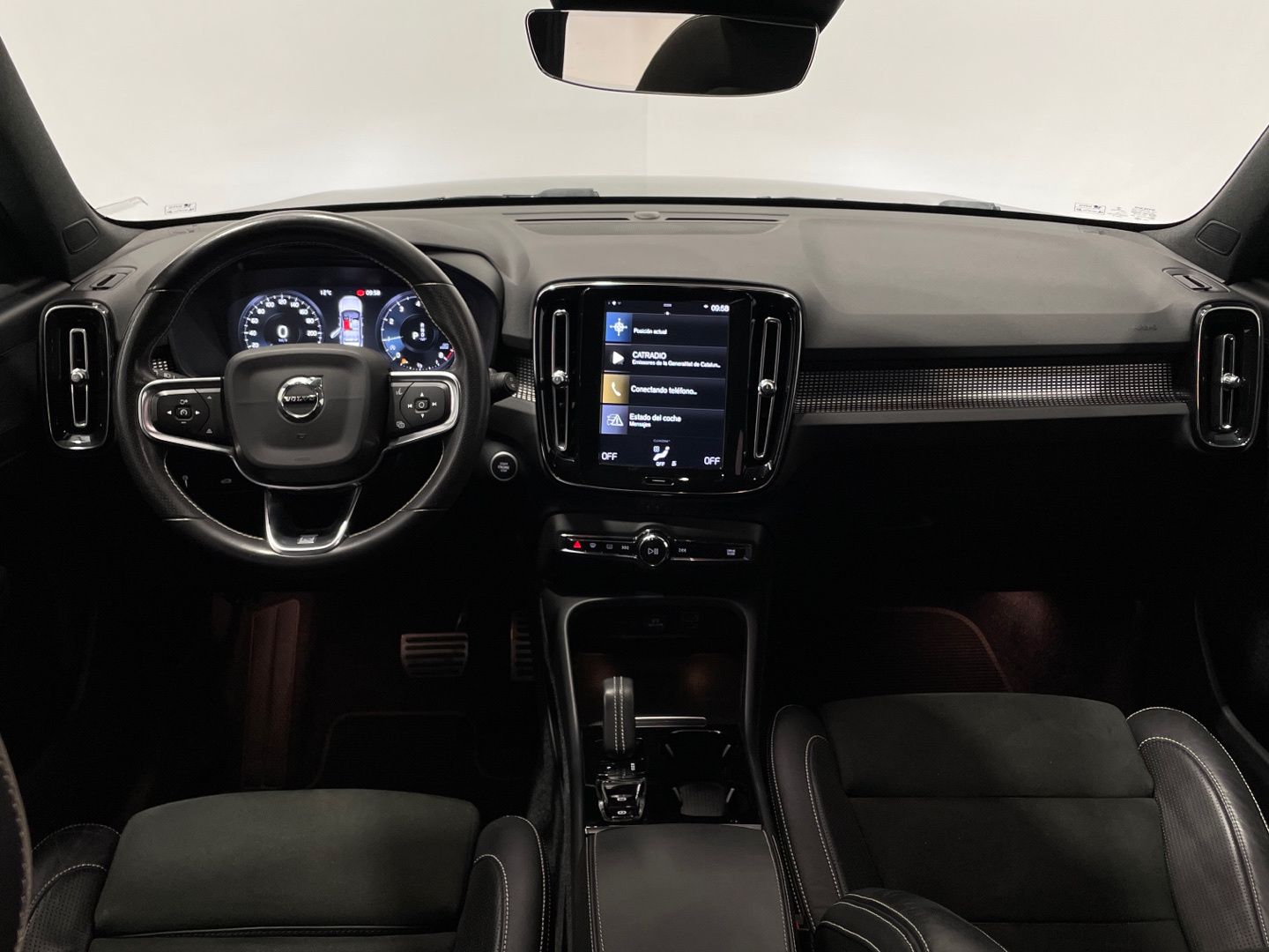 Volvo XC40 T3 R-Design Auto 120 kW (163 CV)