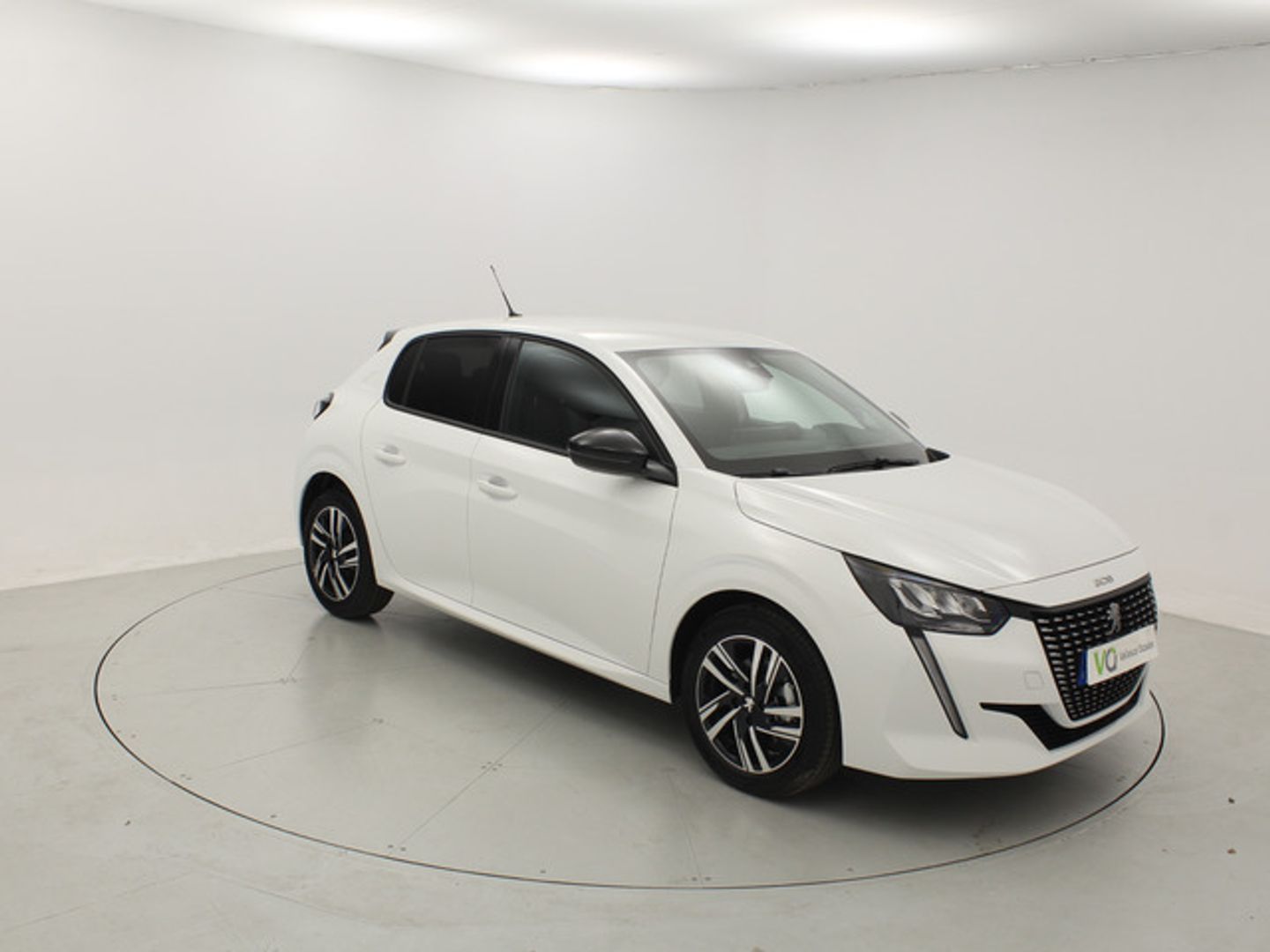 Peugeot 208 PureTech 75 First Edition