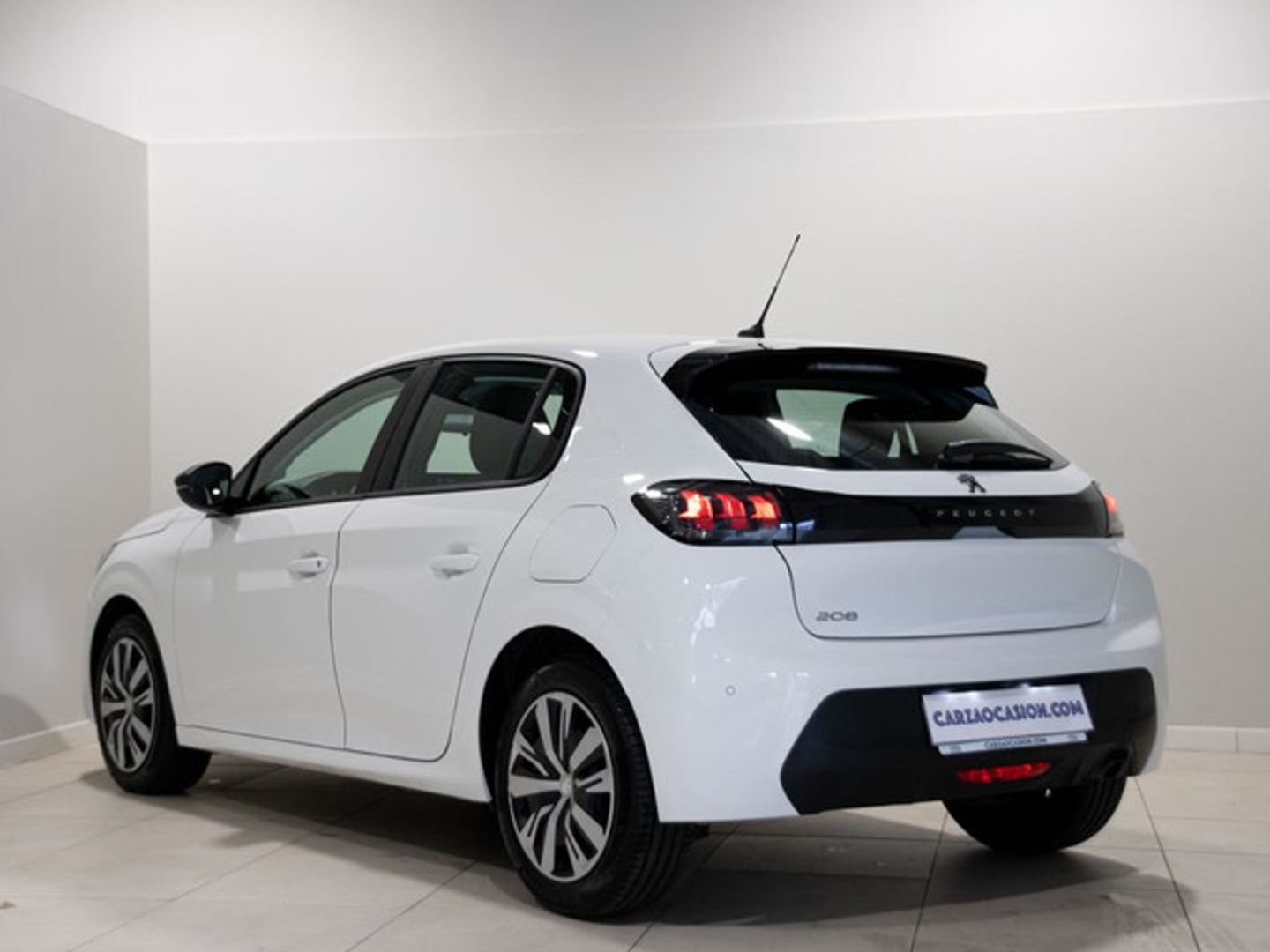 Peugeot 208 PureTech 100