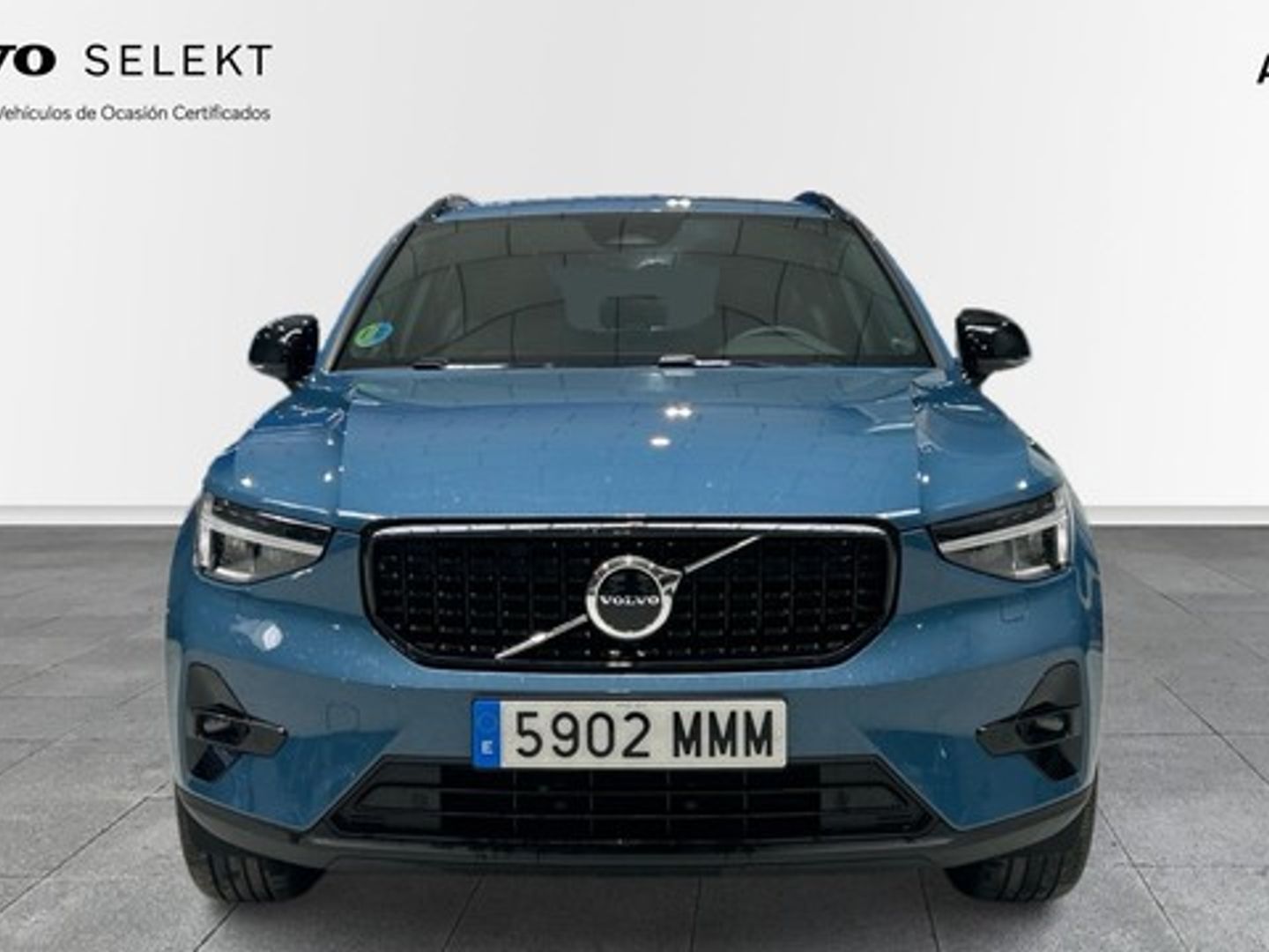 Volvo XC40 B3 G Plus Dark