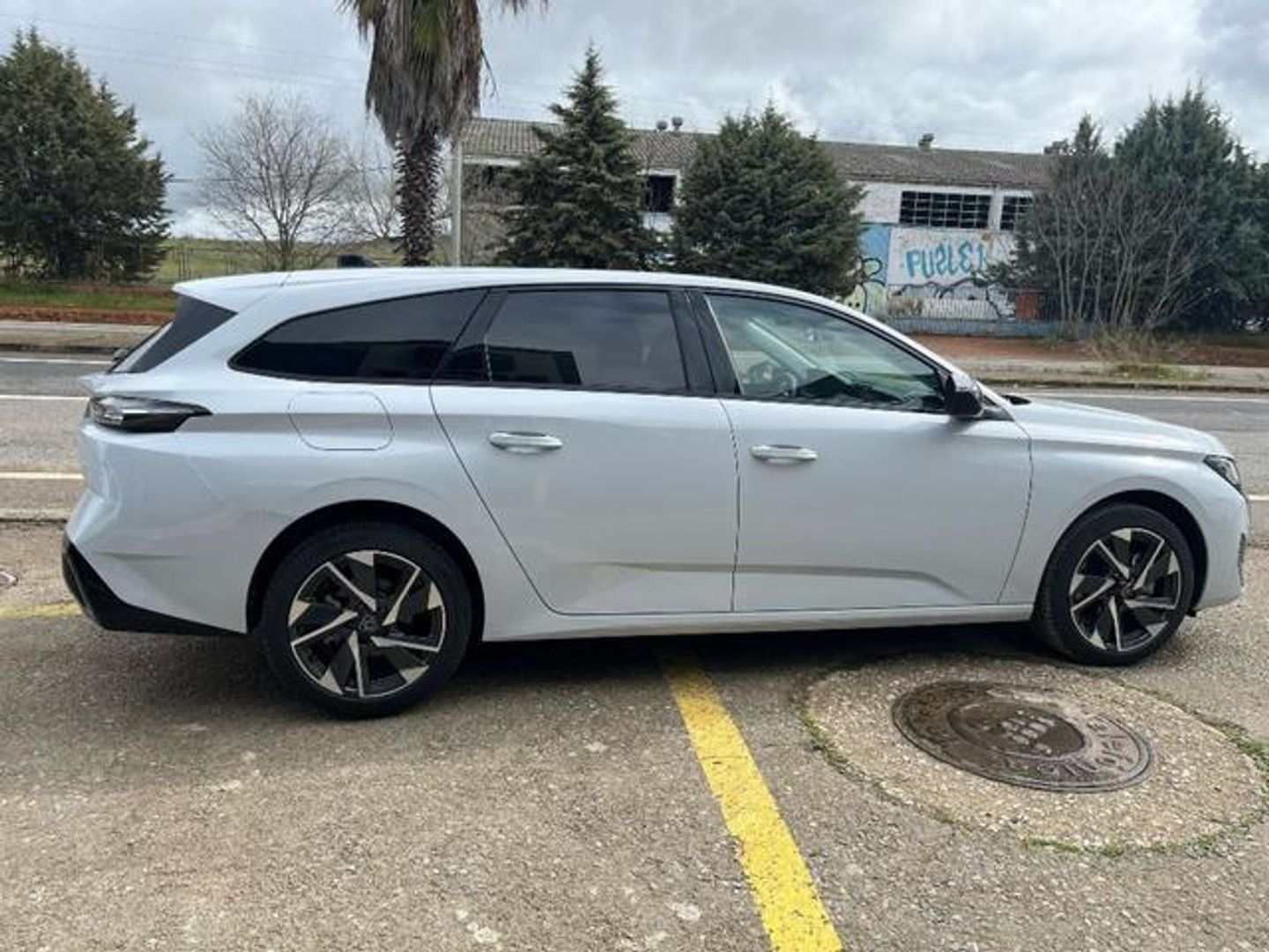 Peugeot 308 SW Hybrid 136 Allure