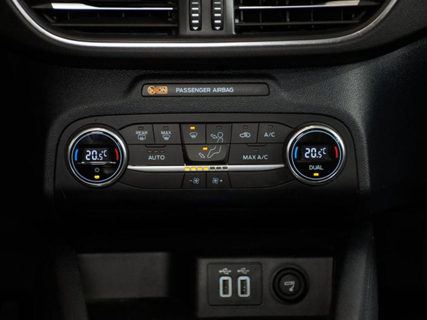 Ford Kuga 2.5 Duratec PHEV Titanium Auto 165 kW (225 CV)