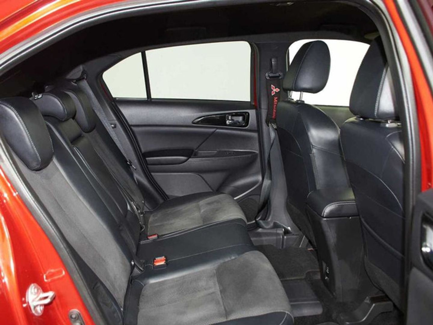 Mitsubishi Eclipse Cross 2.4 PHEV Kaiteki 4WD Auto 138 kW (188 CV)