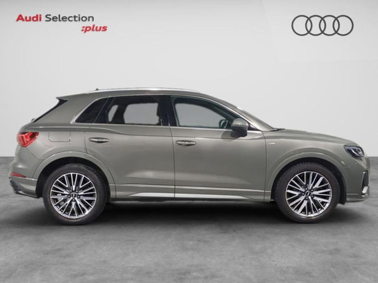 Audi Q3 35 TDI S line