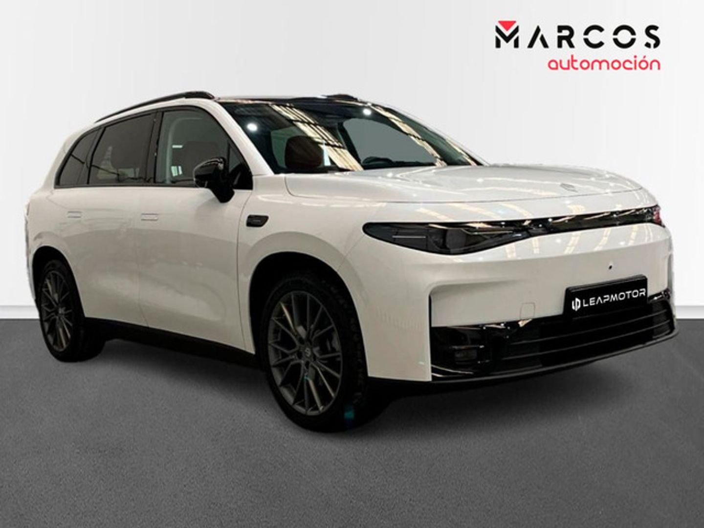 Leapmotor C10 BEV 69.9kWh Design Auto 160 kW (218 CV)