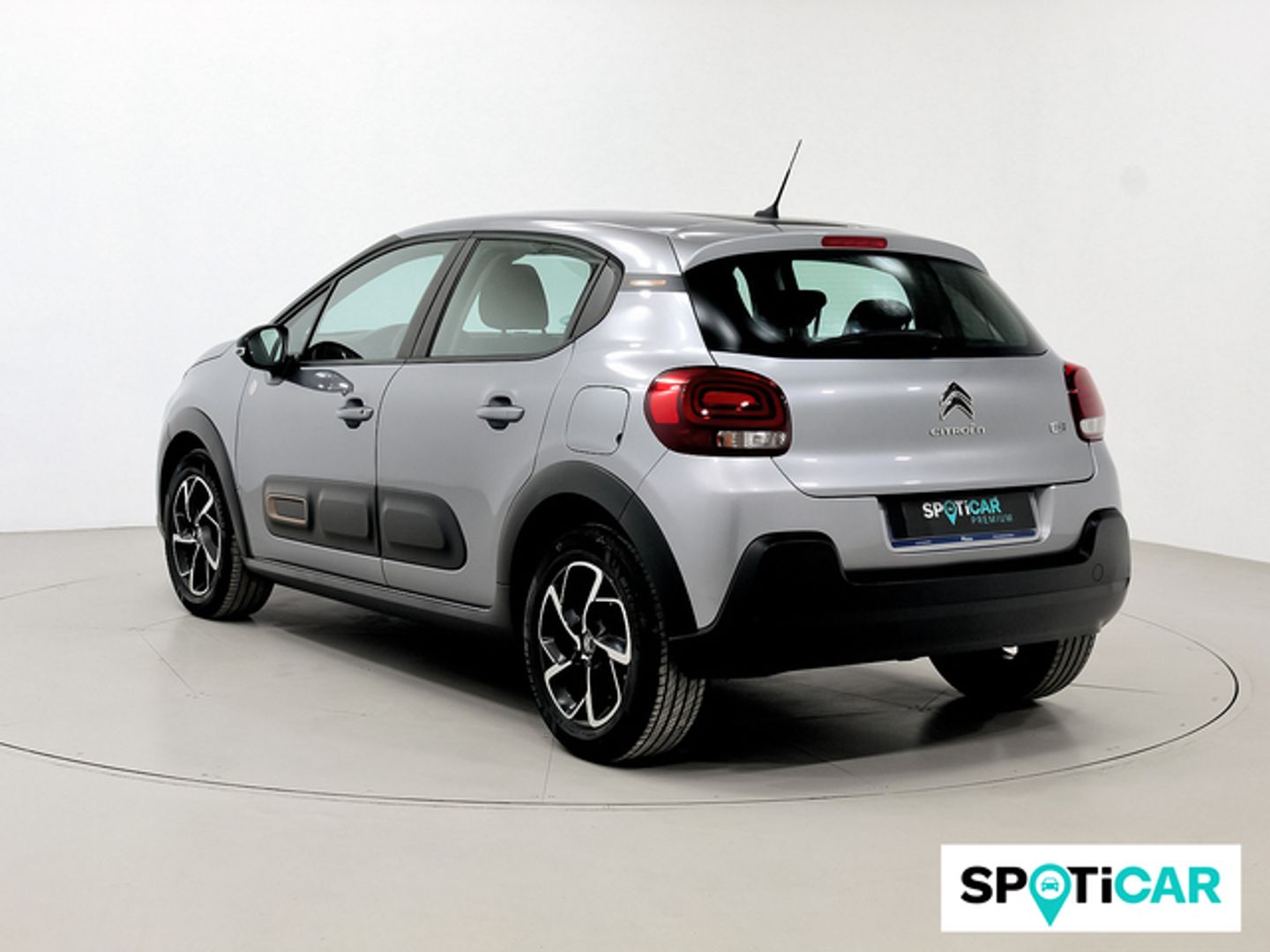 Citroen C3 PureTech 82 C-Series 61 kW (83 CV)