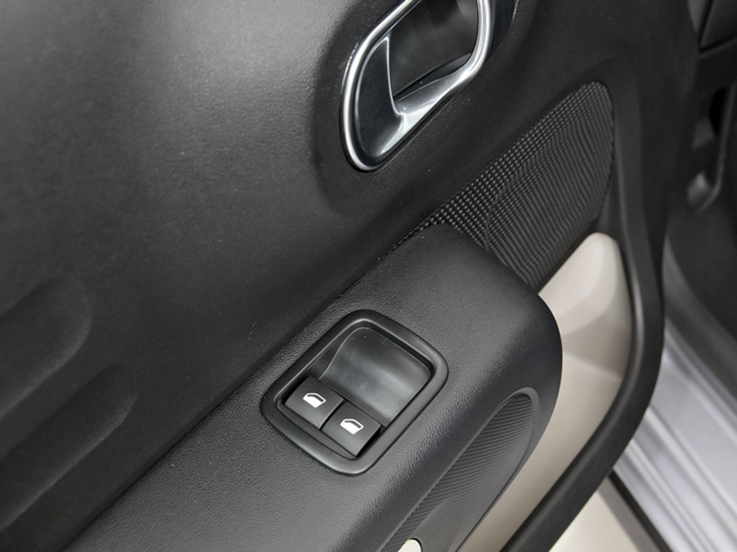 Citroen C3 PureTech 82 C-Series 61 kW (83 CV)