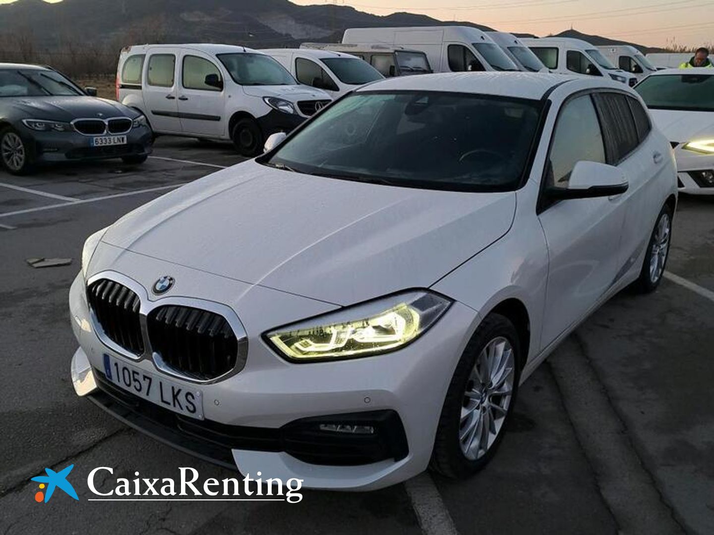 BMW Serie 1 118i 103 kW (140 CV) Blanco Sedan