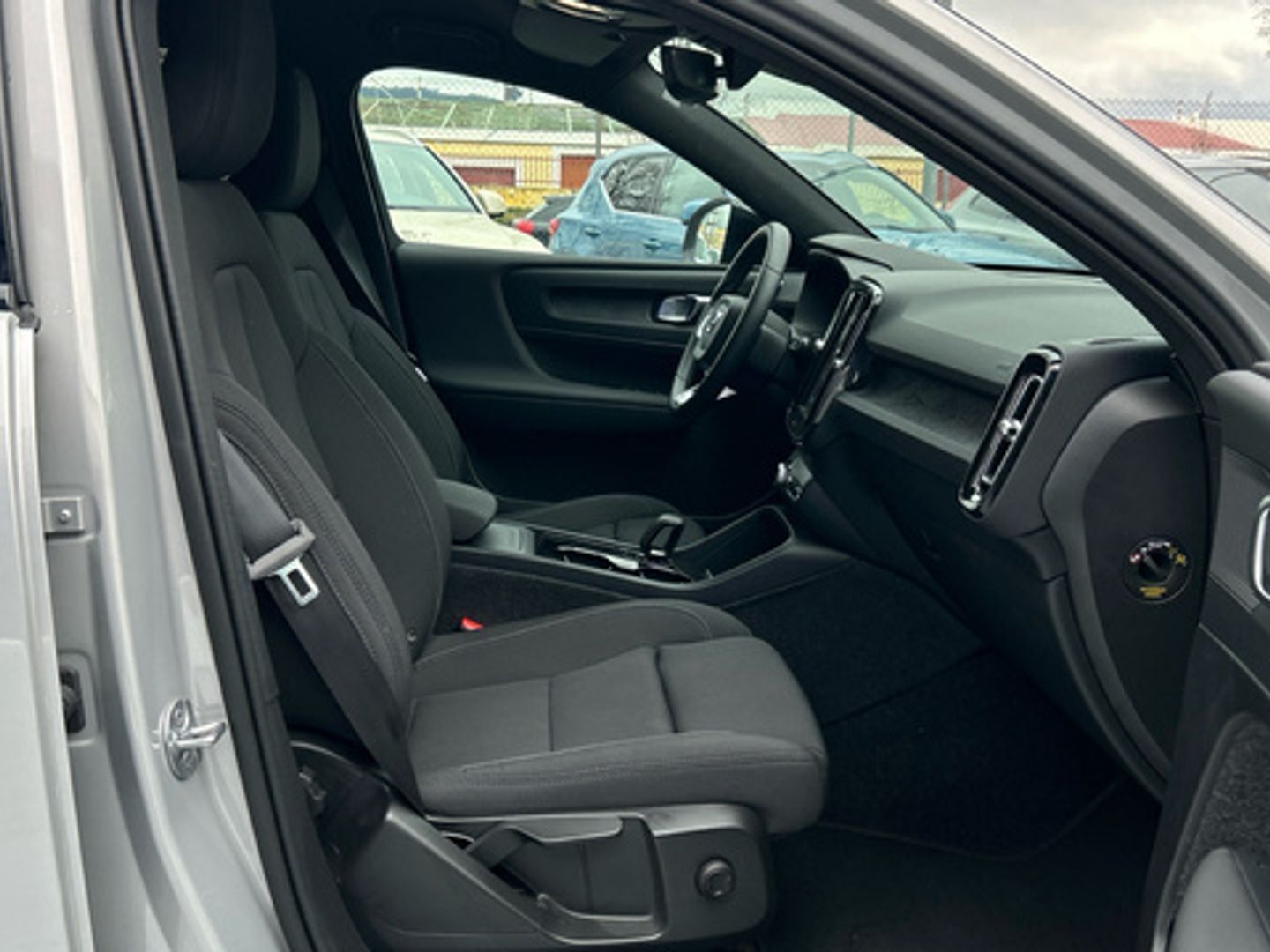 Volvo XC40 Recharge Single Extended Core Auto 185 kW (252 CV)