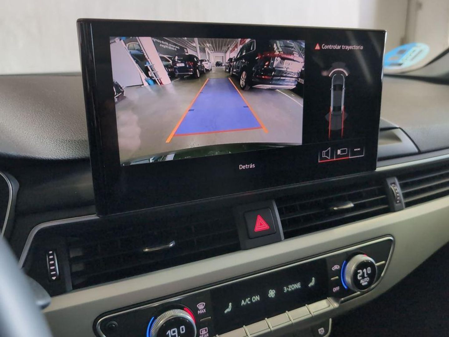 Audi A4 Advanced 30 TDI 100 kW (136 CV) S tronic
