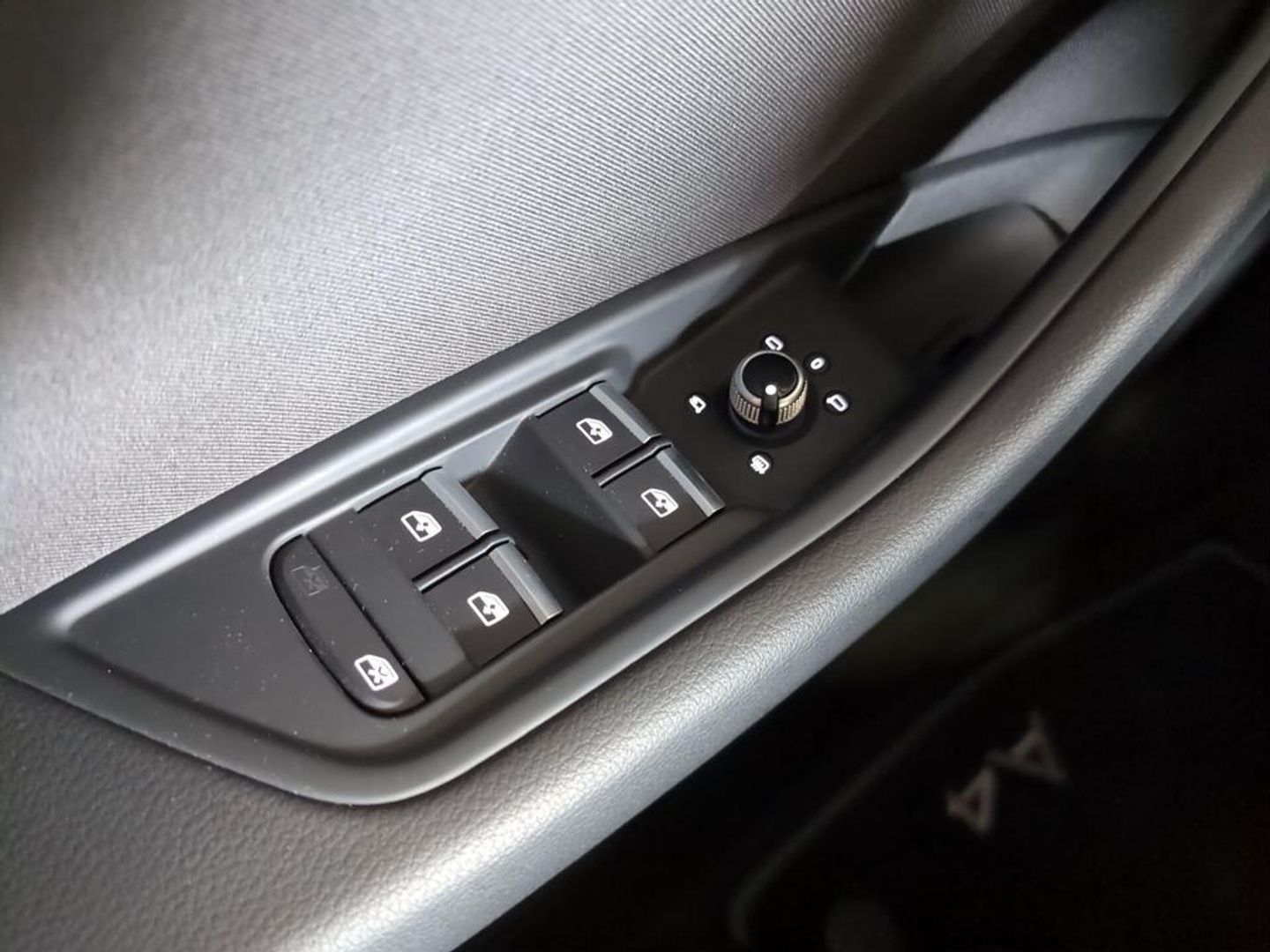 Audi A4 Advanced 30 TDI 100 kW (136 CV) S tronic