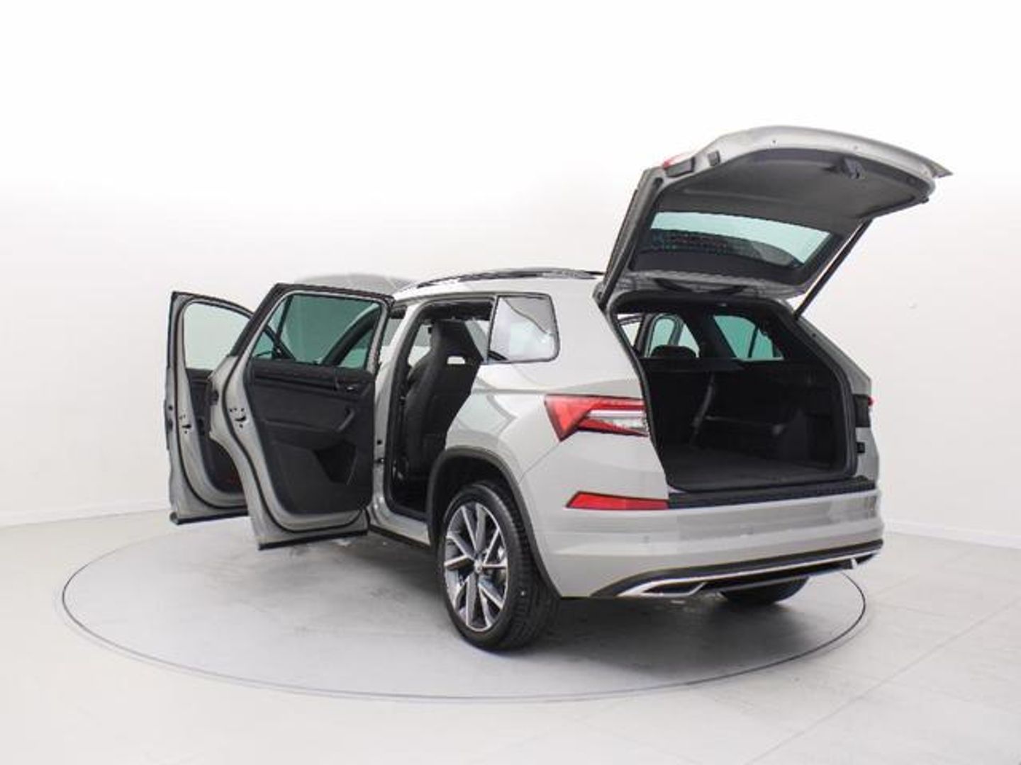 Skoda Kodiaq 1.5 TSI Sportline 4x2 DSG 110 kW (150 CV)