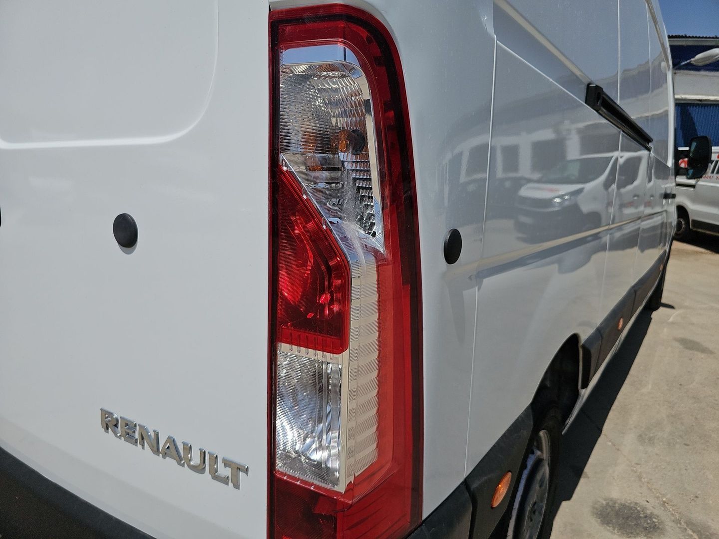 Renault Master Furgon L3H2 3500 Energy Blue dCi 110 kW (150 CV)