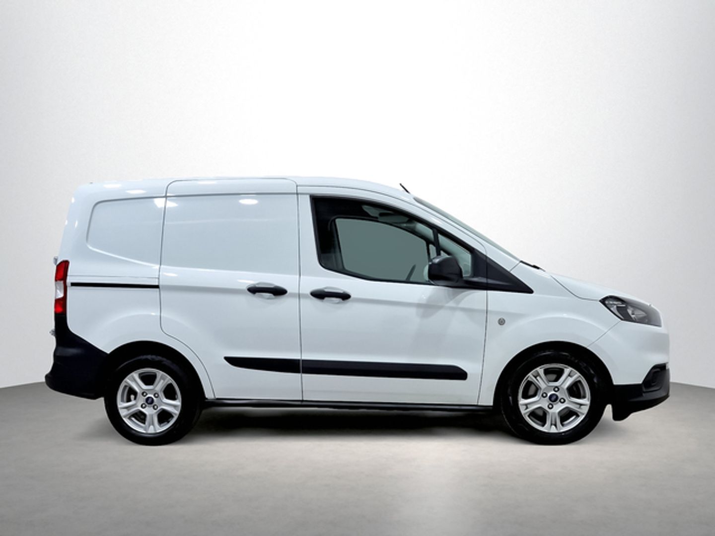 Ford Transit Courier Furgon 1.5 TDCI Trend 74 kW (100 CV)