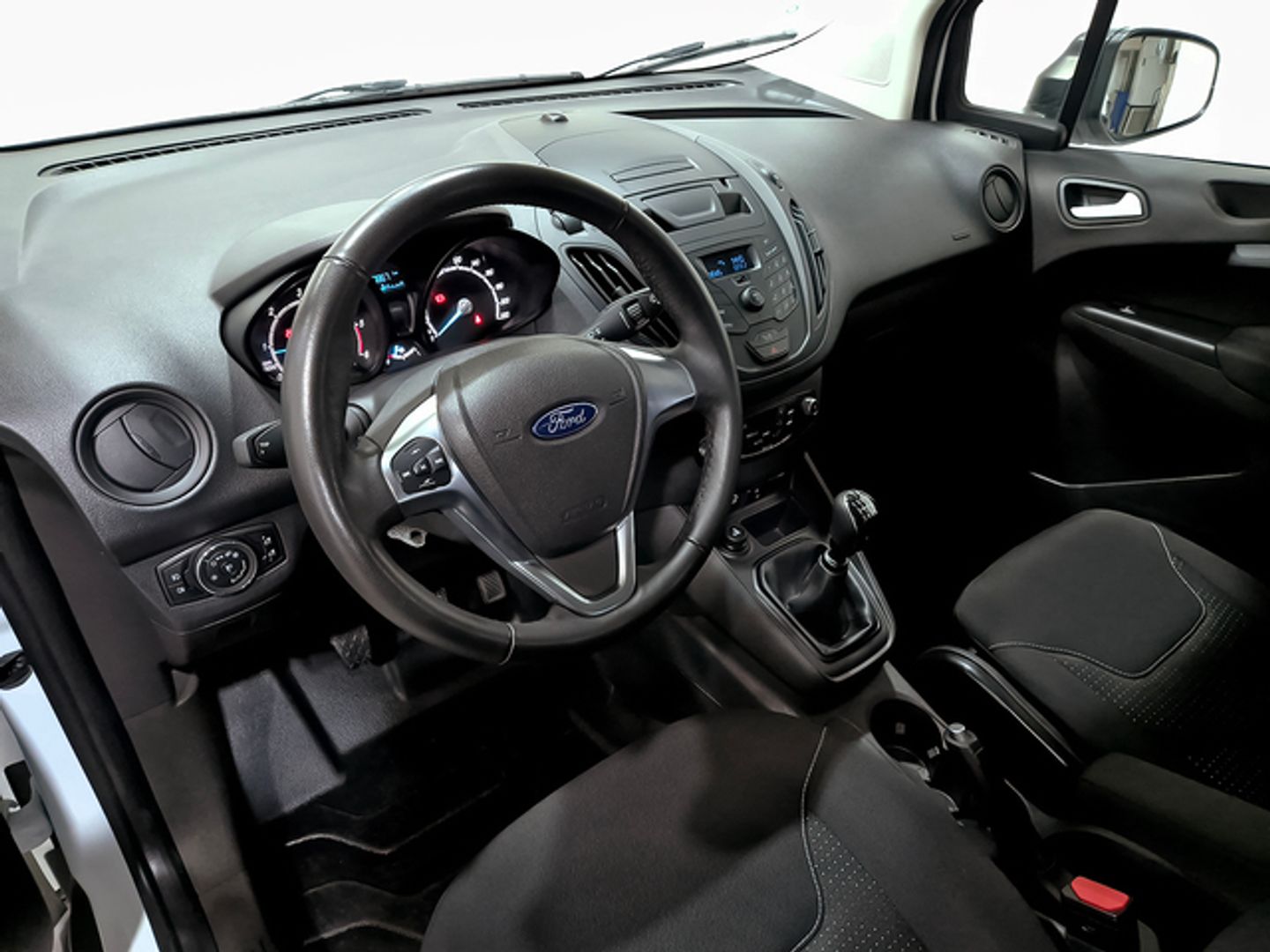 Ford Transit Courier Furgon 1.5 TDCI Trend 74 kW (100 CV)