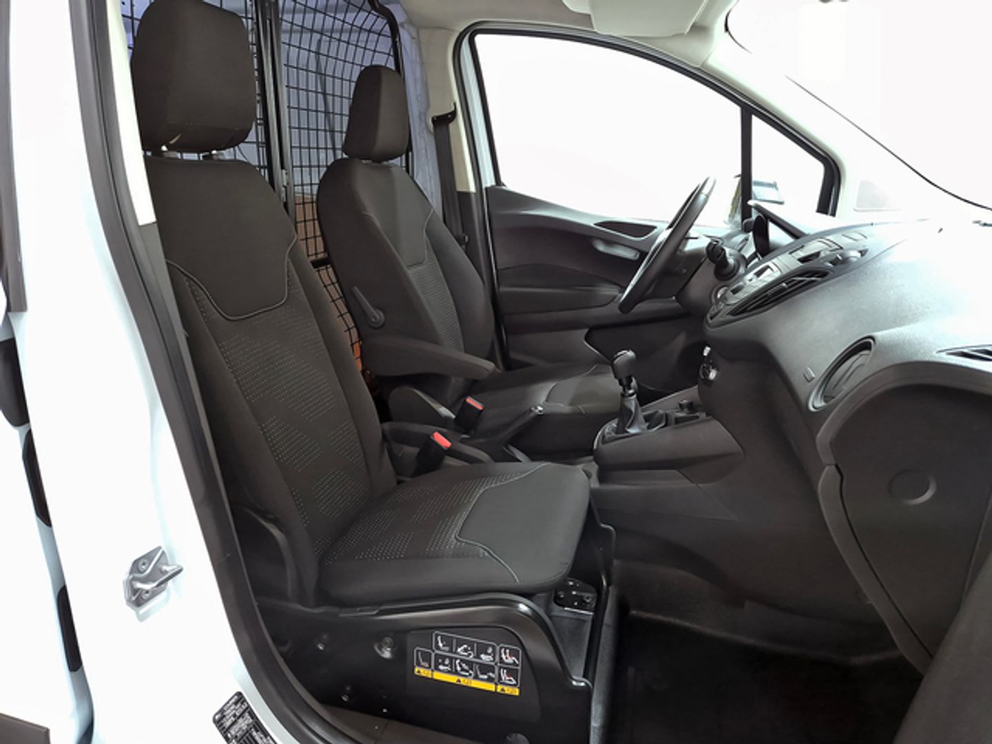 Ford Transit Courier Furgon 1.5 TDCI Trend 74 kW (100 CV)
