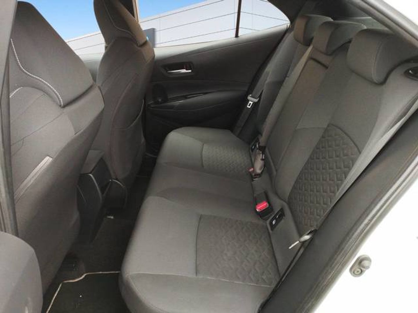 Toyota Corolla 1.8 125 Híbrido Active Tech E-CVT 90 kW (122 CV)