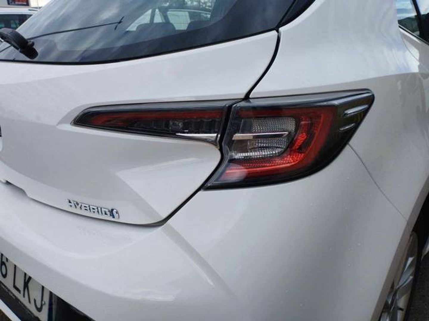 Toyota Corolla 1.8 125 Híbrido Active Tech E-CVT 90 kW (122 CV)