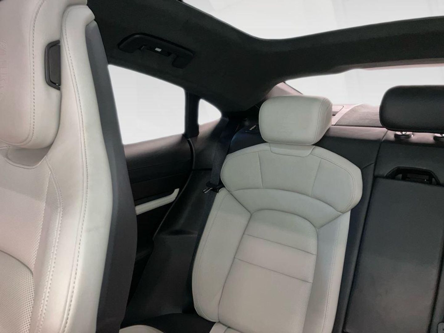 Porsche Taycan 4S 390 kW (530 CV)