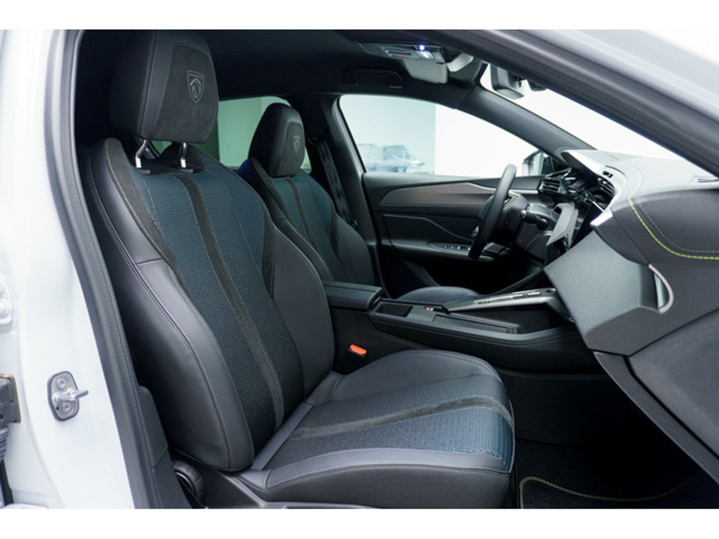 Peugeot e-308 First Edition Eléctrico 115 kW (156 CV)