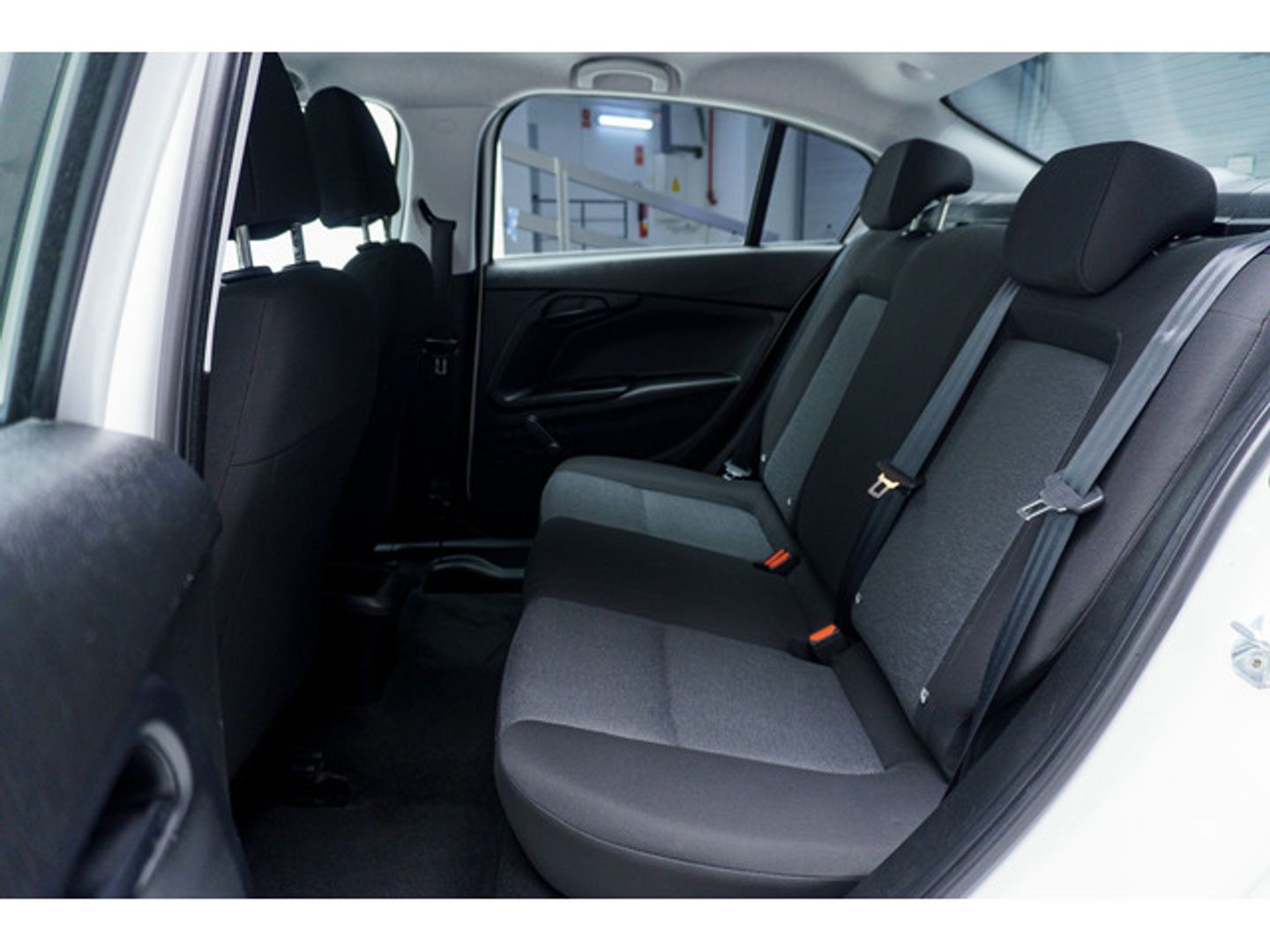 Fiat Tipo Sedan 1.4 Fire Pop 70 kW (95 CV)