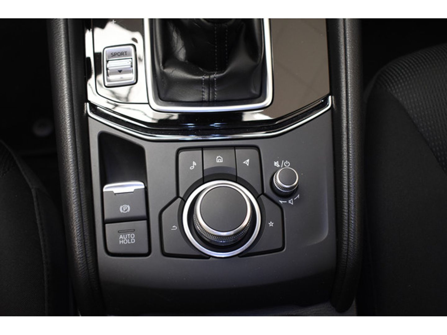 Mazda CX-5 2.0 MHEV Center-Line Plus 121 kW (165 CV)