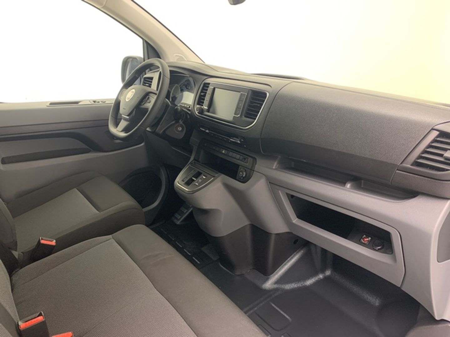 Fiat e-Scudo Furgon 75 kW L2 100 kW (136 CV)