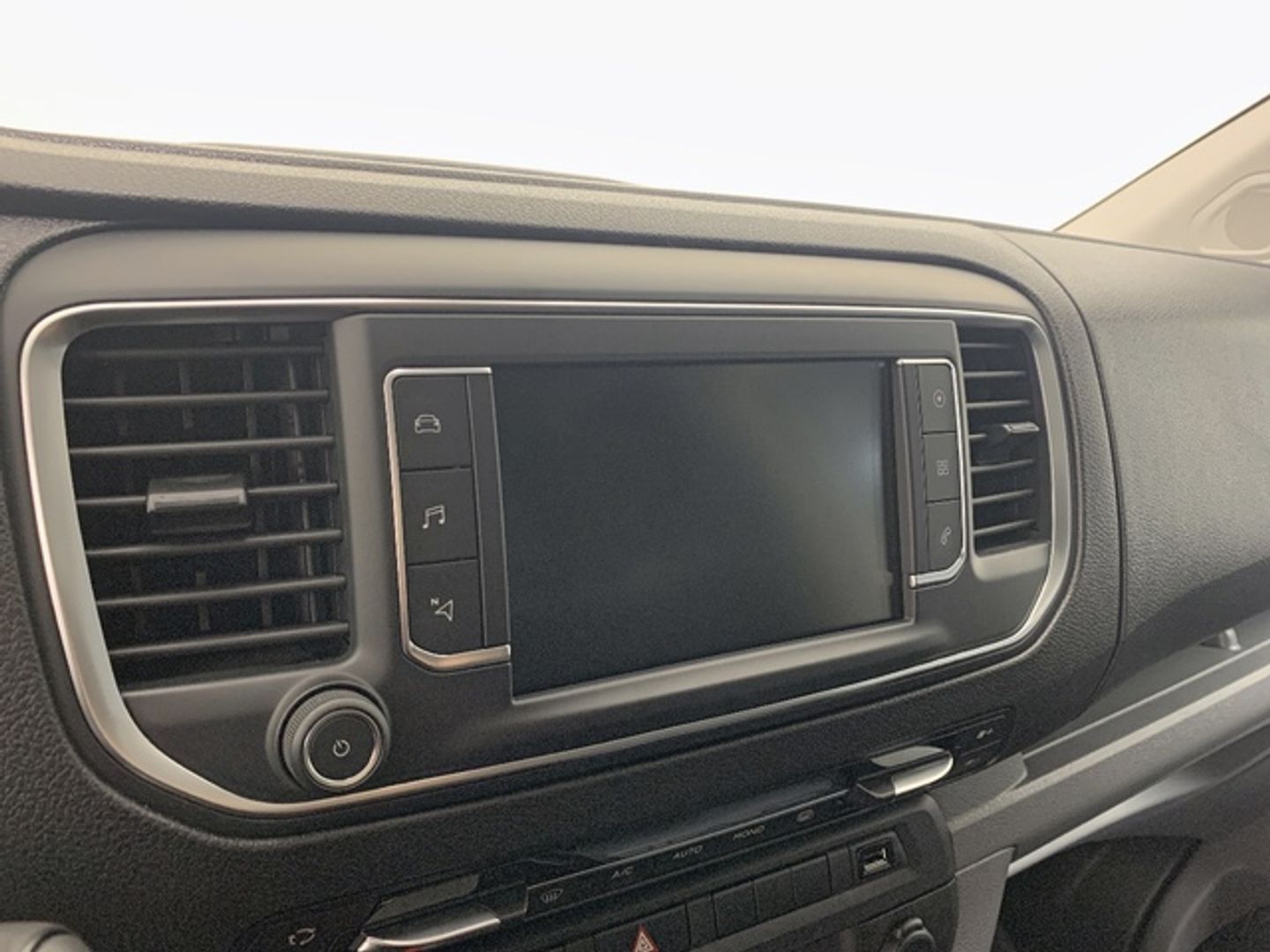 Fiat e-Scudo Furgon 75 kW L2 100 kW (136 CV)