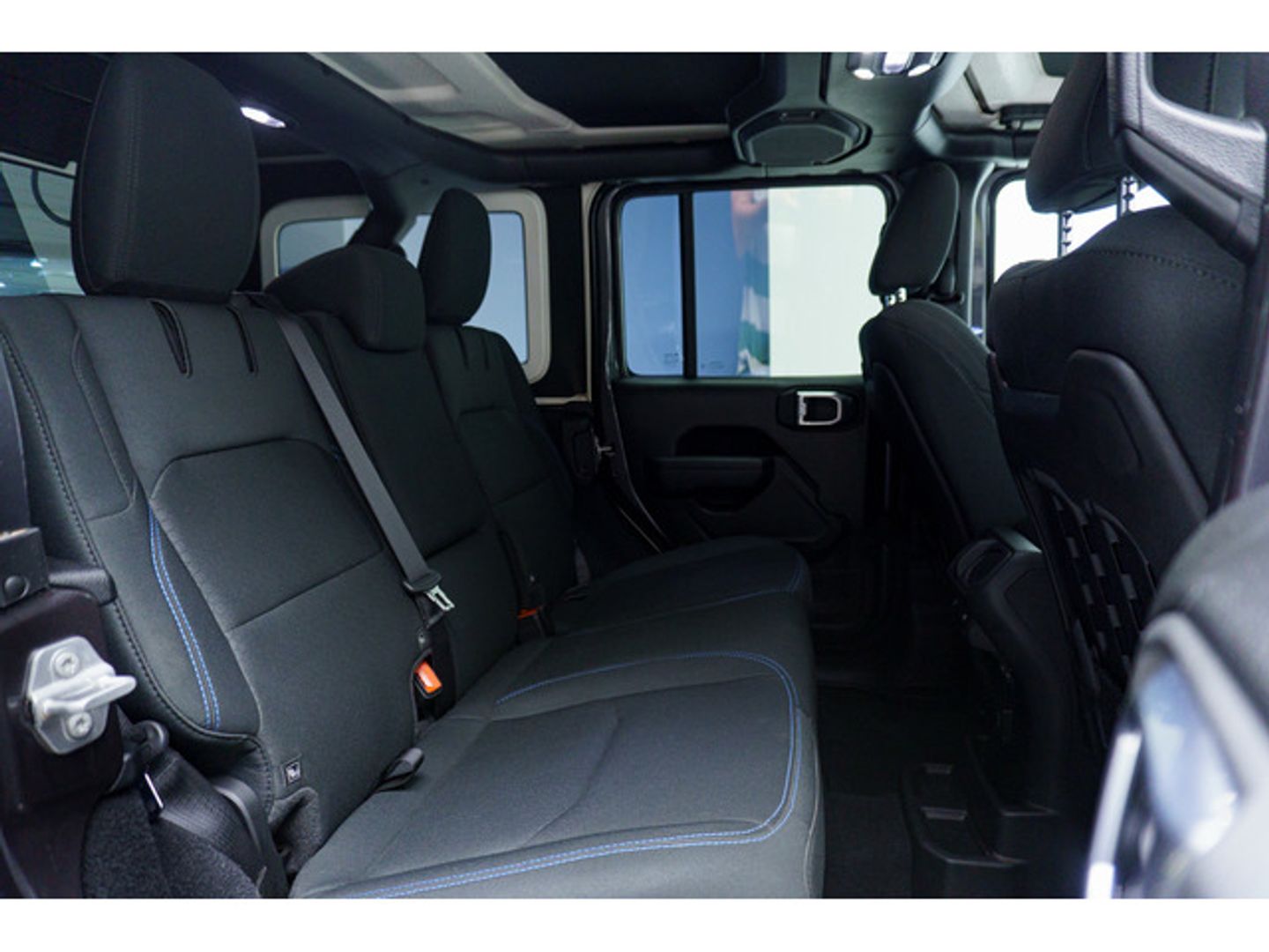 Jeep Wrangler 2.0 Rubicon 8ATX 280 kW (381 CV)